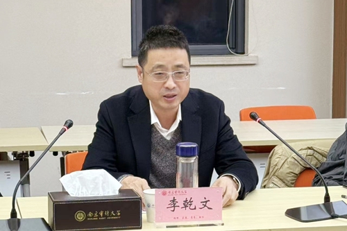 李乾文.jpg 李乾文.jpg